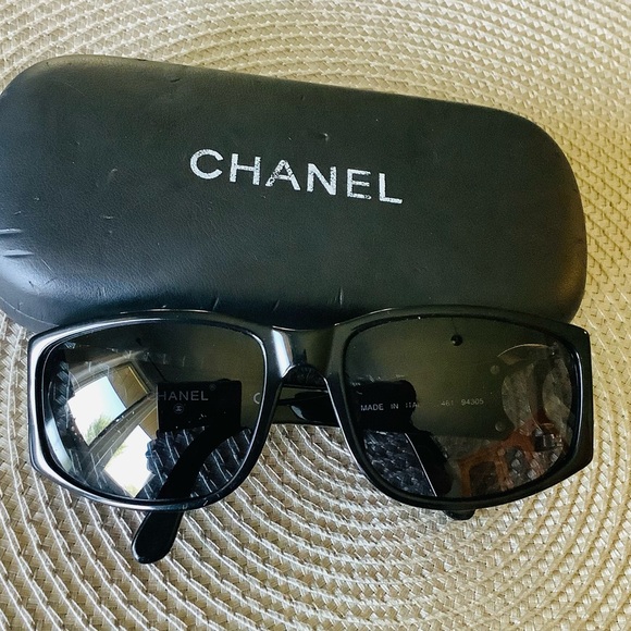 Authentic CHANEL sunglasses 😎 - Picture 9 of 14